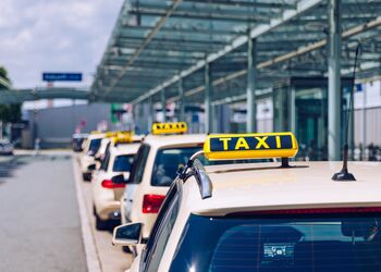 Taxikosten SOS Flugverspätung gegen Wizz Air