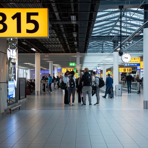 Flugbegleiter legen Arbeit nieder Streiks bei Lufthansa auch am Mittwoch und Donnerstag