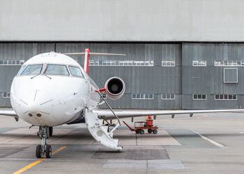 Urteil: Entschädigung bei Flugverspätung gegen Corendon
