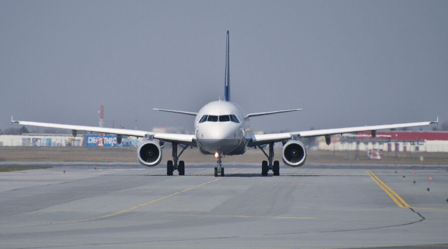 Lufthansa-Flieger macht kehrt