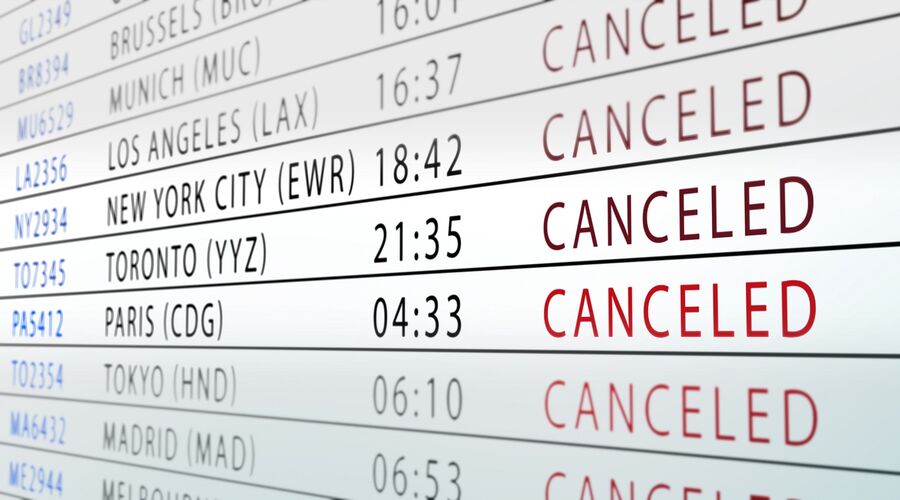 Air­line muss 15.000 Euro für Ersatz­flüge erstatten