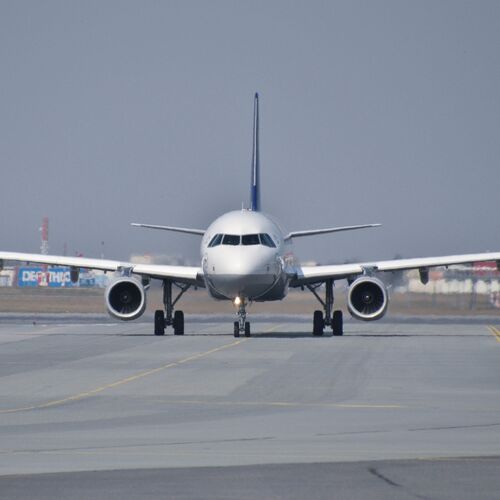 Lufthansa-Flieger macht kehrt