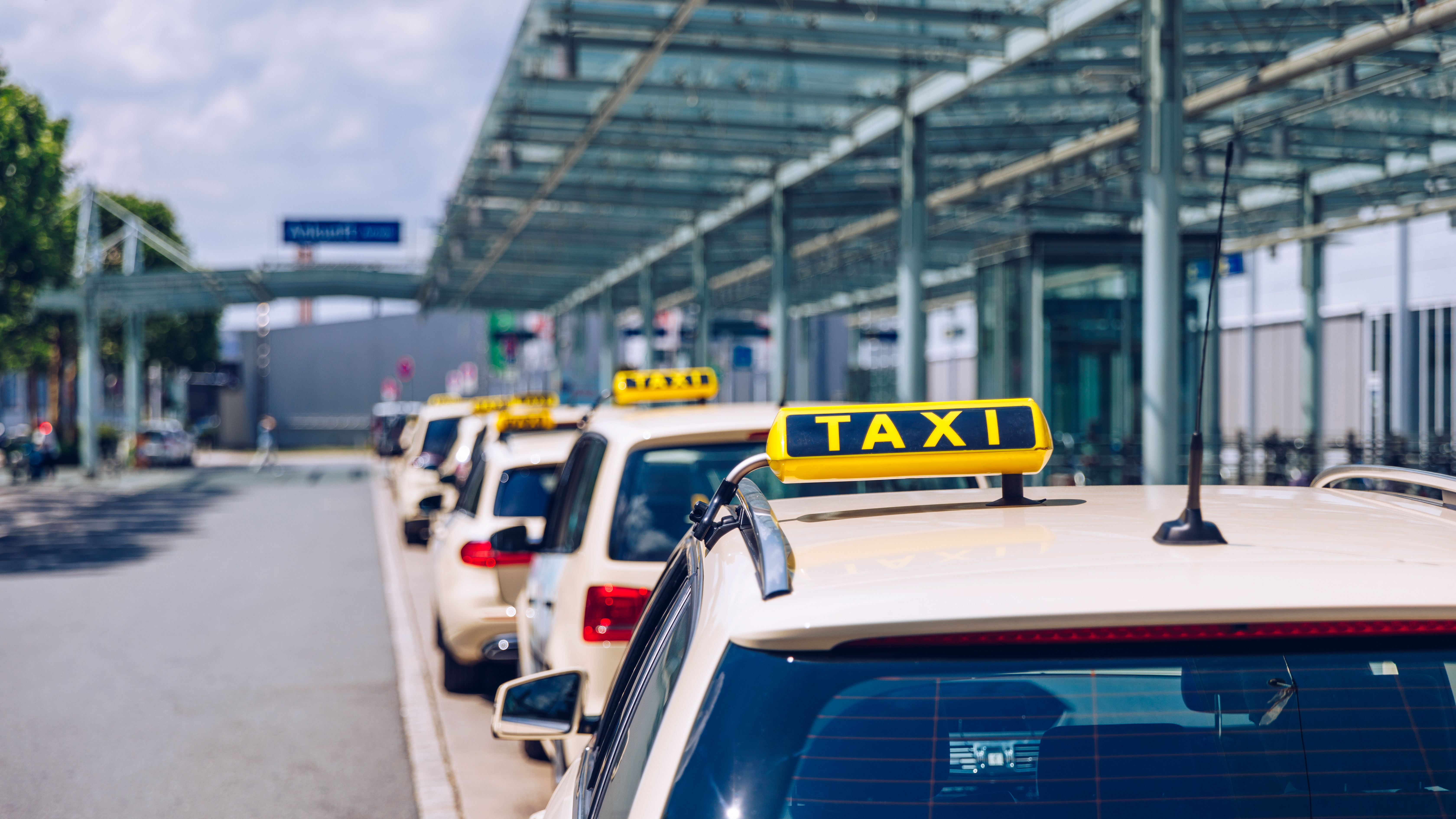 Taxikosten SOS Flugverspätung gegen Wizz Air